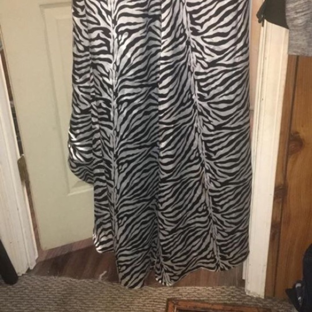 Prom Dres Size 10 - Picture 5 of 8